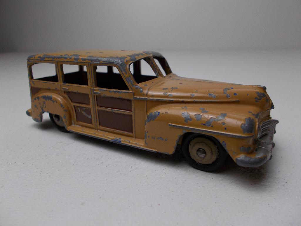 1950 Dinky Toys 27F PLYMOUTH ESTATE CAR "WOODY" (-B-), Hobby en Vrije tijd, Modelauto's | 1:43, Ophalen of Verzenden, Gebruikt