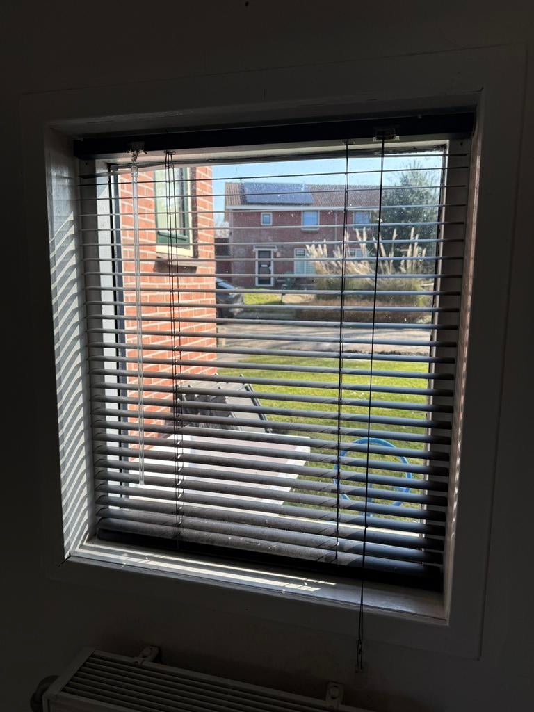 Zwarte jaloezieën aluminium, Ophalen, Zo goed als nieuw, 50 tot 100 cm, 150 tot 200 cm