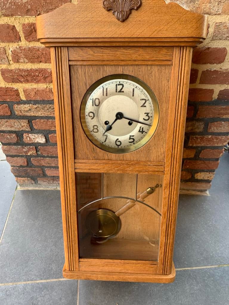 Antieke houten wandklok met slinger, Antiek en Kunst, Ophalen