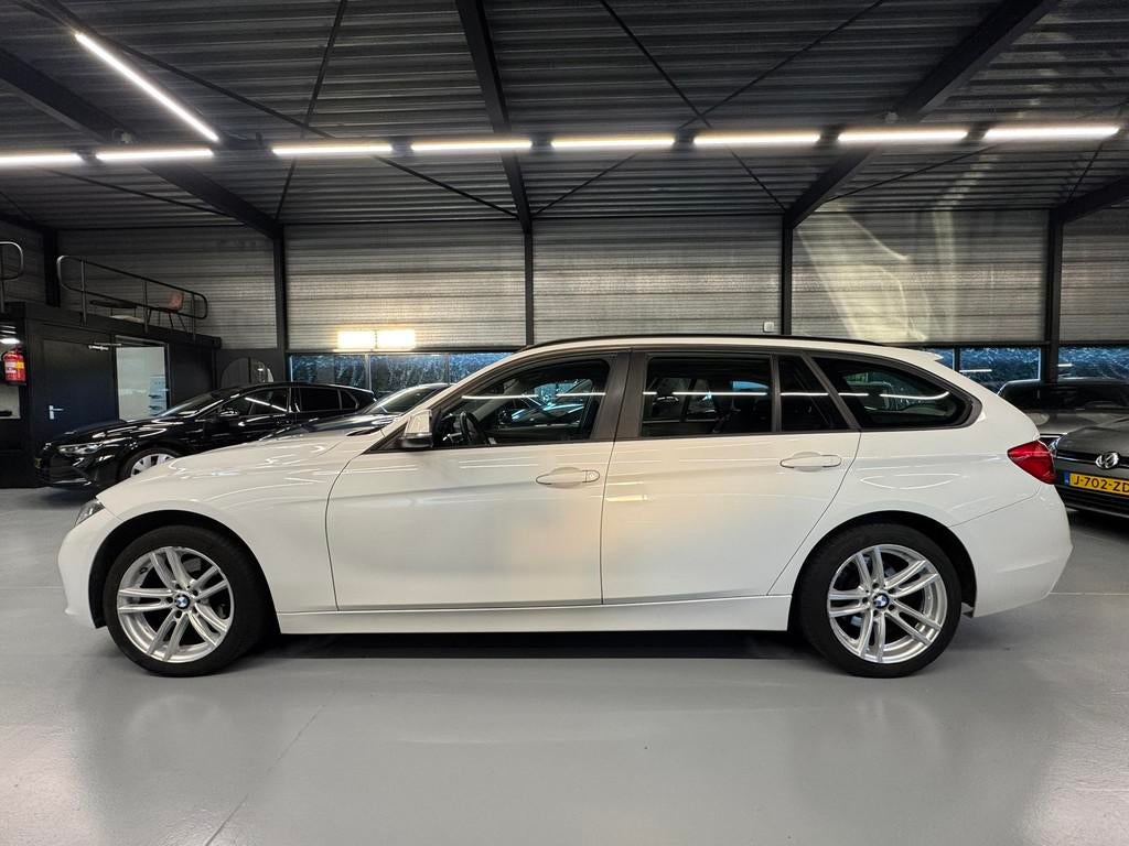 BMW 3-serie Touring 318d Automaat/Facelift/Led 2016, Auto's, Automaat, 745 kg, Achterwielaandrijving, 4 cilinders