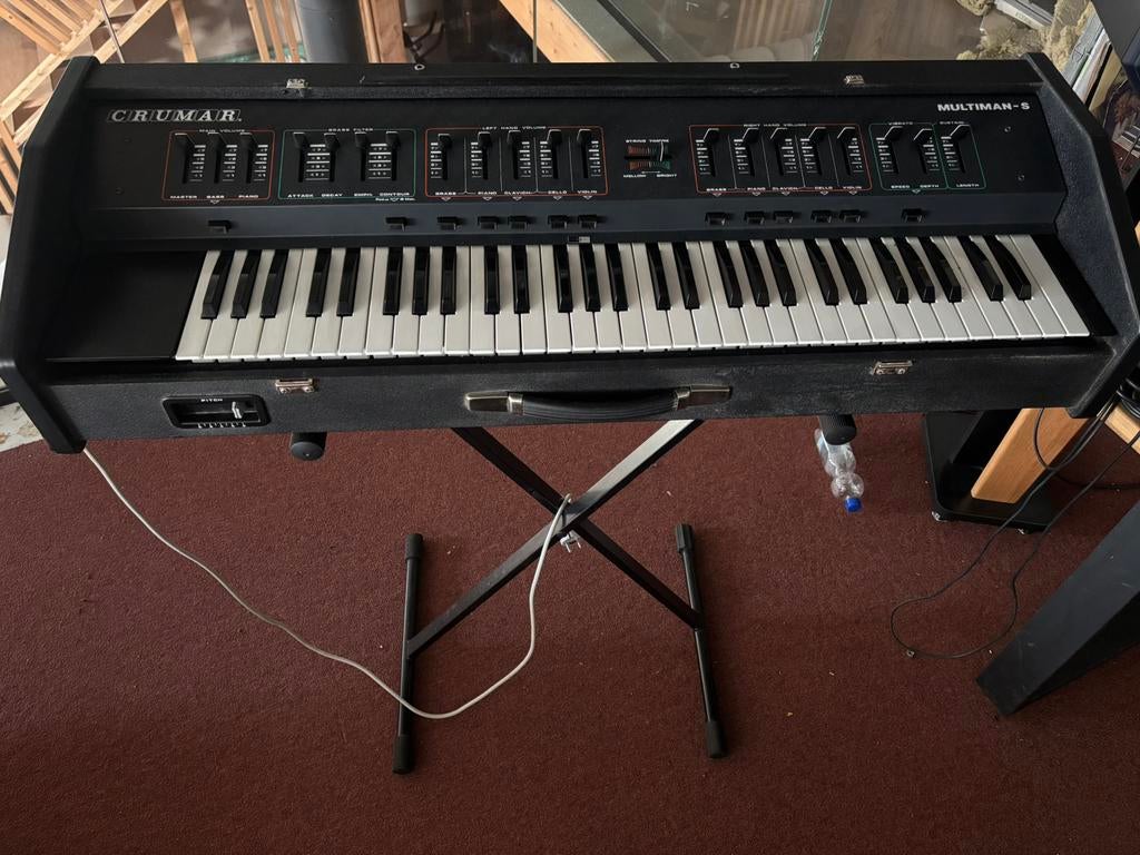 Crumar synthesizer, Muziek en Instrumenten, Keyboards, Ophalen of Verzenden, Zo goed als nieuw, Overige aantallen, Overige merken