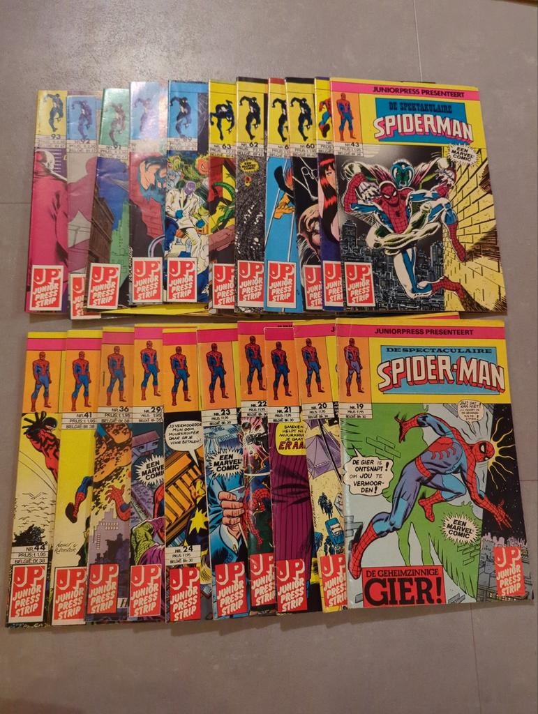 Juniorpress spectaculaire Spiderman stripboeken, Boeken, Meerdere stripboeken, Ophalen of Verzenden, Gelezen