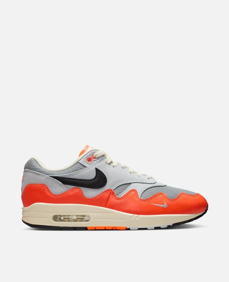 Nike Air Max 1 Patta 'Waves' Hyper Crimson - Maat 43, Overige kleuren, Nieuw, Ophalen of Verzenden, Sneakers of Gympen