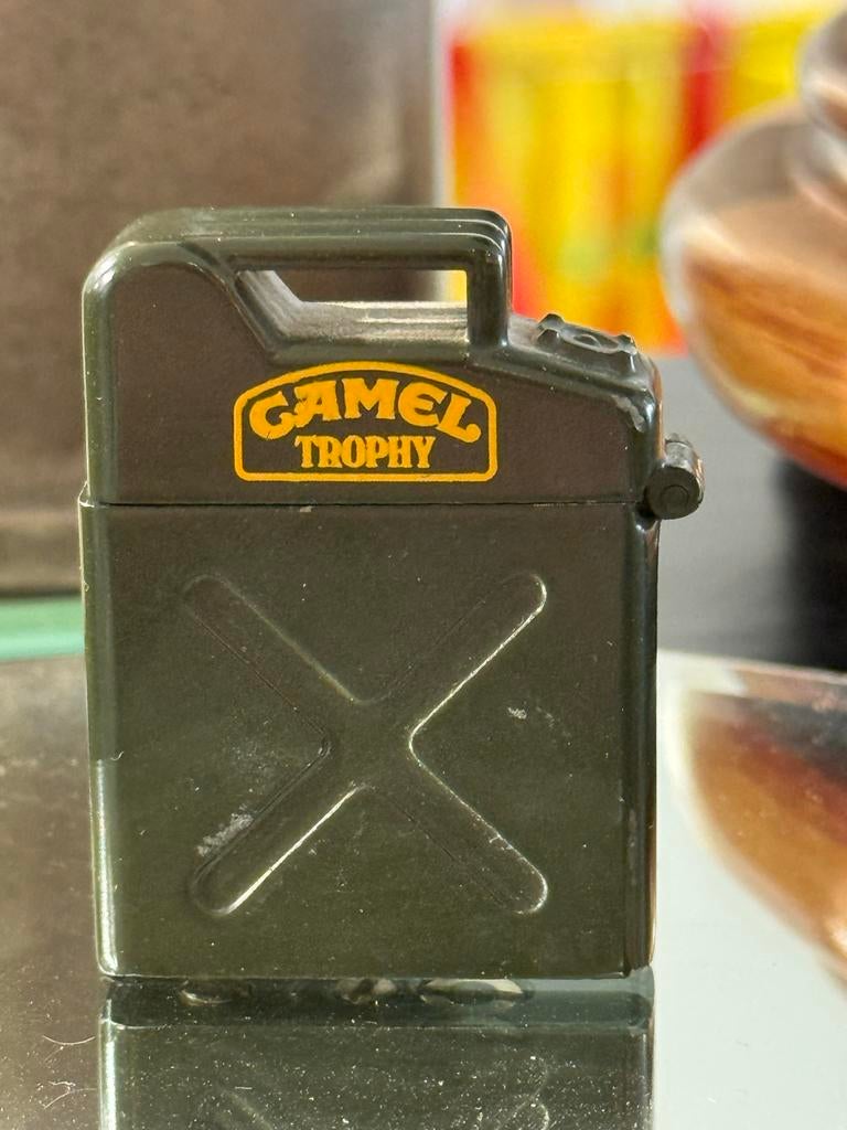 Camel Trophy Aansteker - Uniek Verzamelobject, Verzamelen, Gebruikt, Ophalen of Verzenden, Aansteker