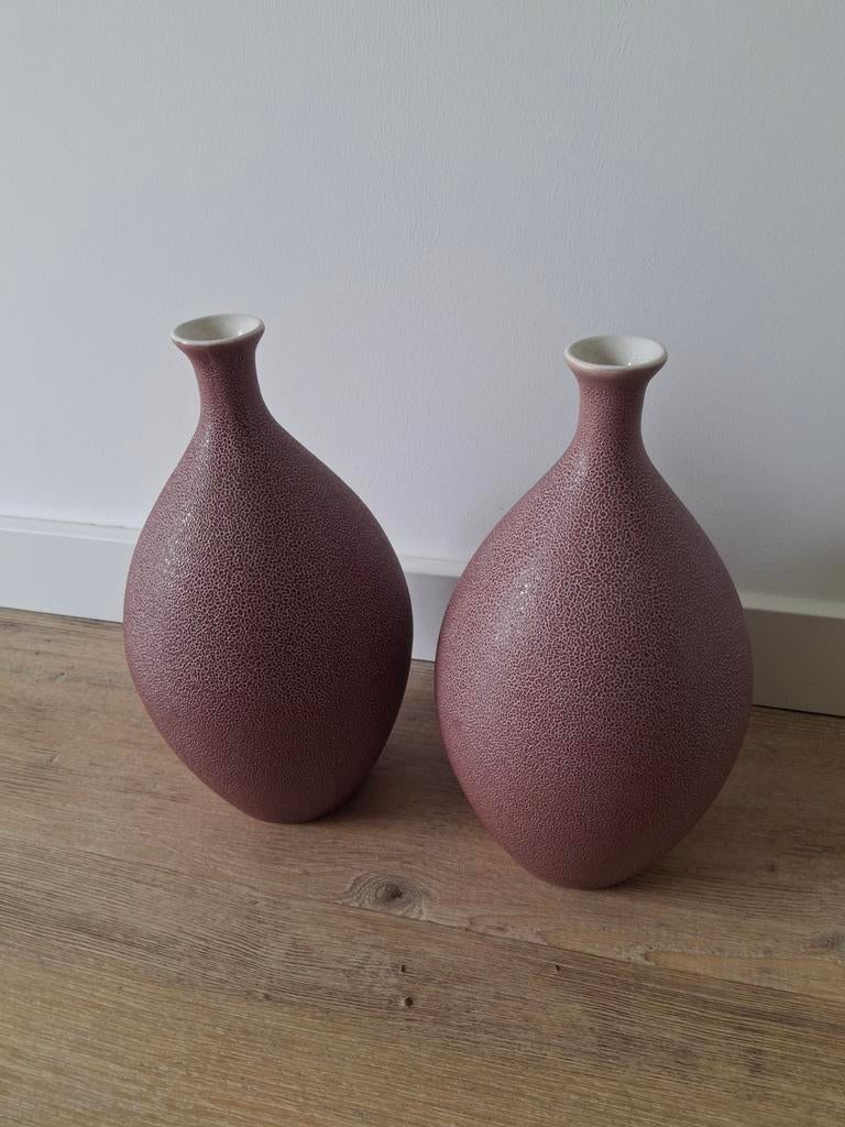 Set van 2 Oud Roze Vazen - 26 cm Hoog, Antiek en Kunst, Ophalen
