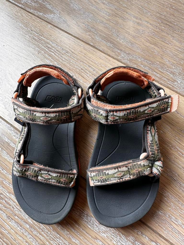 Teva sandalen maat 24/25, Kinderen en Baby's, Ophalen, Meisje, Schoenen, Zo goed als nieuw