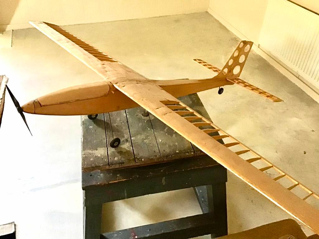 Grote Houten decoratieve vliegtuig, Ophalen, Zo goed als nieuw