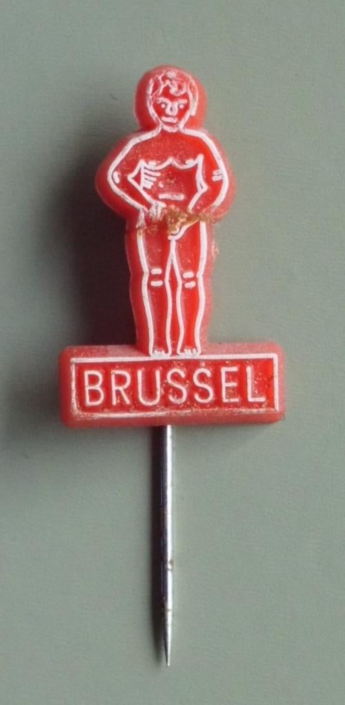Manneke Pis - Brussel, Ophalen of Verzenden, Zo goed als nieuw, Overige onderwerpen, Speldje of Pin