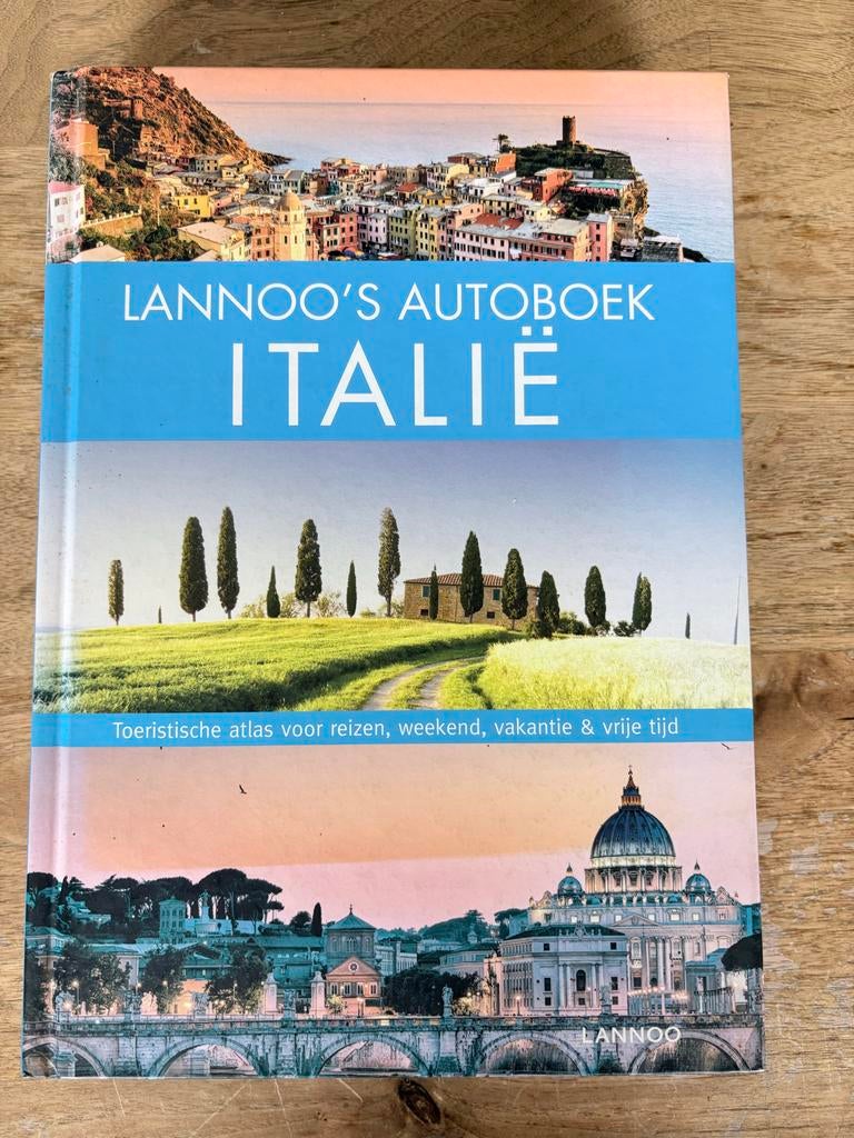 Lannoo's Autoboek Italië - Toeristische Atlas, Overige merken, Europa, Ophalen of Verzenden, Zo goed als nieuw