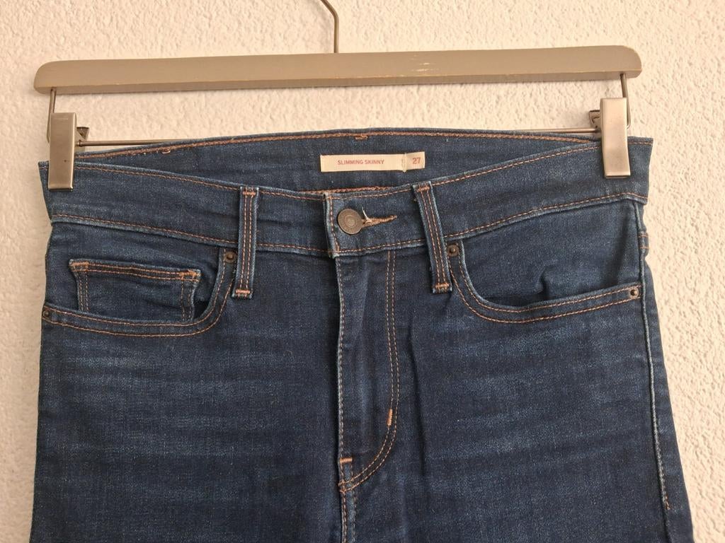 Levi's Slimming Skinny jeans W27 L30, Kleding | Dames, Spijkerbroeken en Jeans, Ophalen of Verzenden