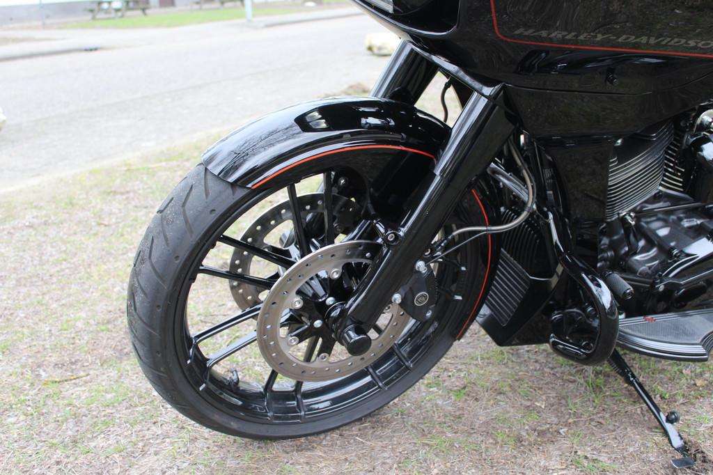 Harley-Davidson Road Glide Road Glide CVO SE FLTRXS-SE, Motoren, Motoren | Harley-Davidson, Chopper, Bedrijf, 1923 cc, Meer dan 35 kW