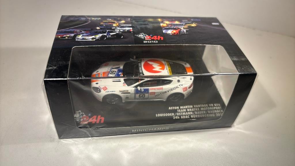Aston martin vantage v8 gt4 24 h Nurburgring minichamps 1.43, Hobby en Vrije tijd, Modelauto's | 1:43, Auto, Ophalen of Verzenden