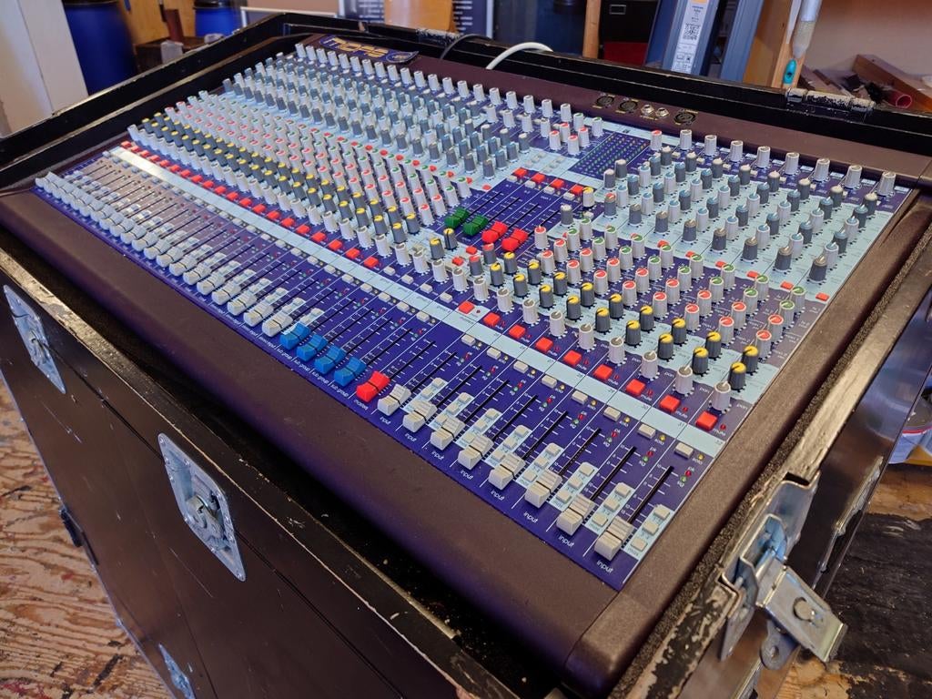 Midas Venice 320, Muziek en Instrumenten, Mengpanelen, Ophalen, Gebruikt