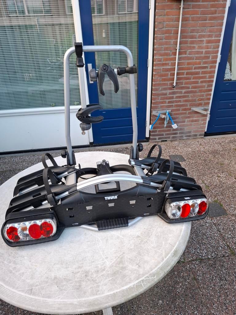 Thule Euroway 920 fietsendrager voor trekhaak, Ophalen, Brede banden, Zo goed als nieuw, 2 fietsen