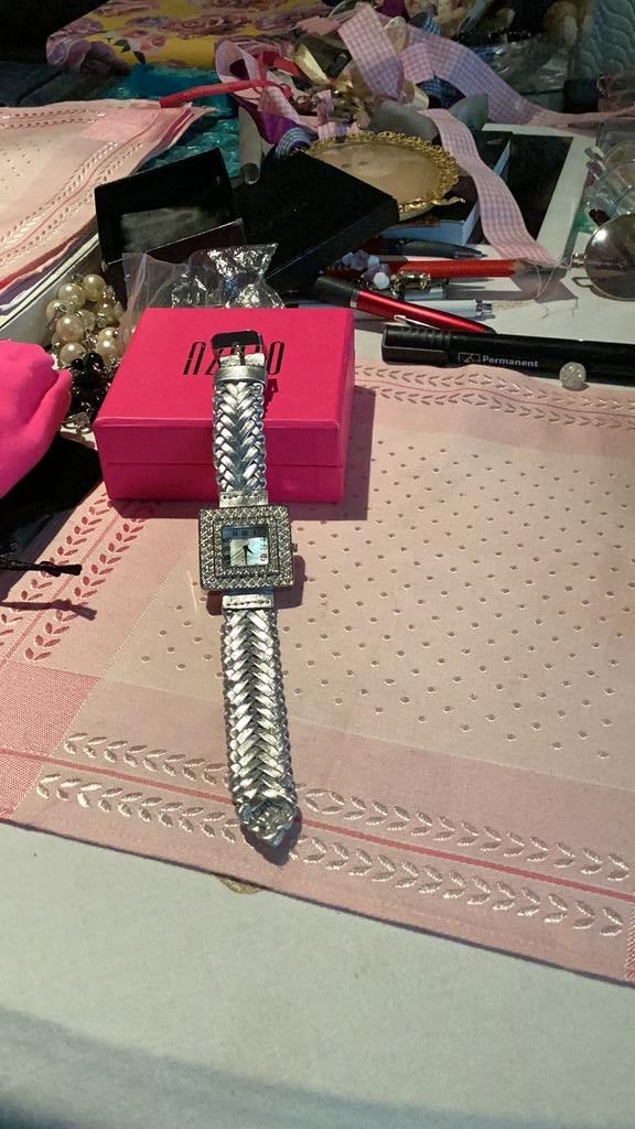 Armband horloge, Verzenden, Zo goed als nieuw, Zilver