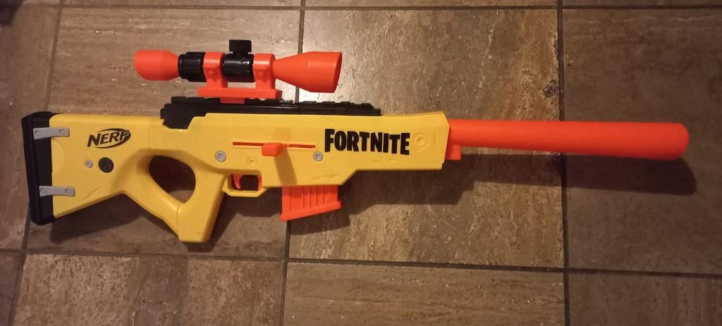 Groot Nerf pistool, nog als nieuw., Ophalen, Zo goed als nieuw
