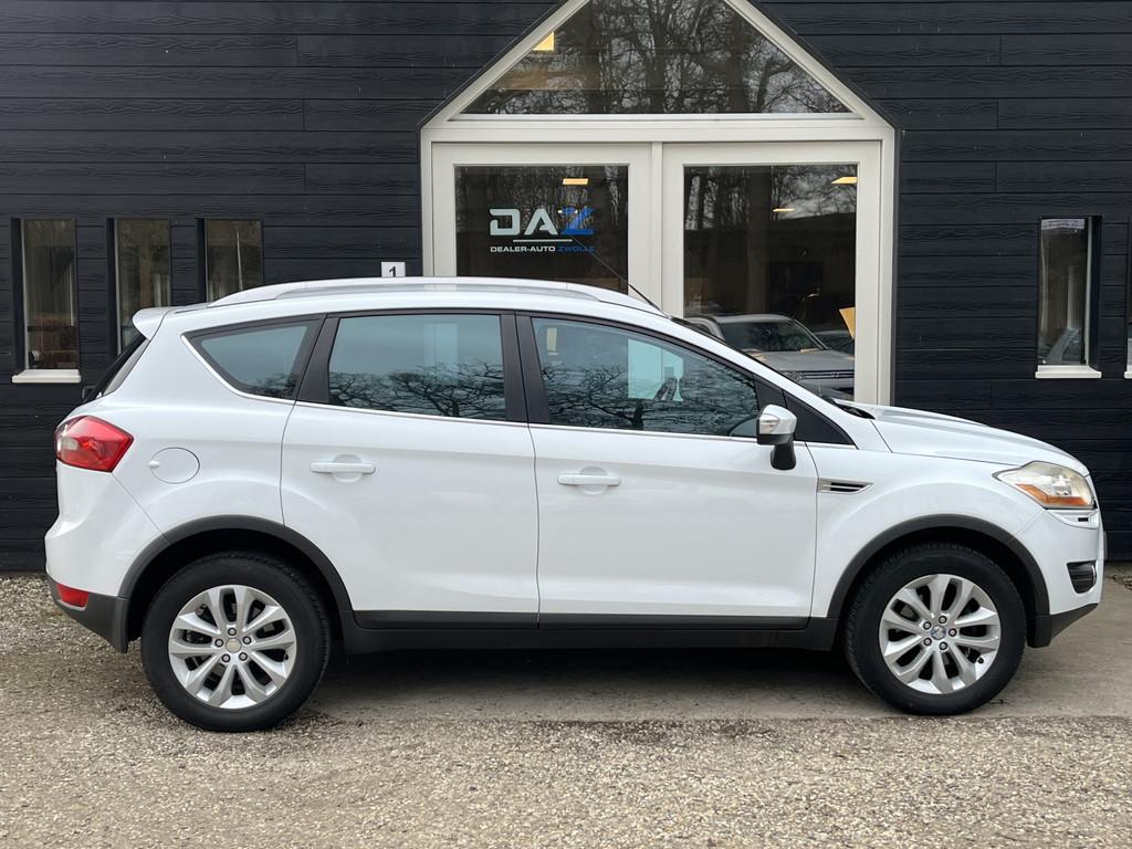Ford Kuga 2.5 20V Aut/Ecc/Lm/Trekhaak (bj 2010, automaat), Auto's, Automaat, Euro 5, Gebruikt, Zwart