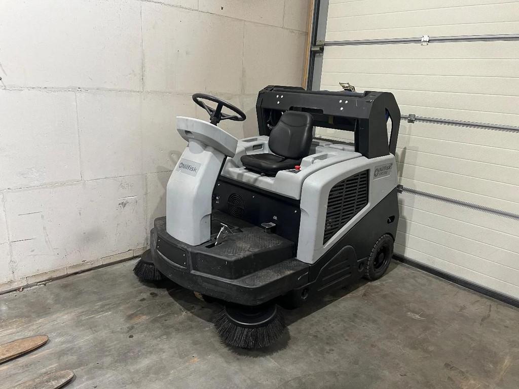 Nilfisk SW5500 opzit veegmachine Hybride LPG 2017 HL1043