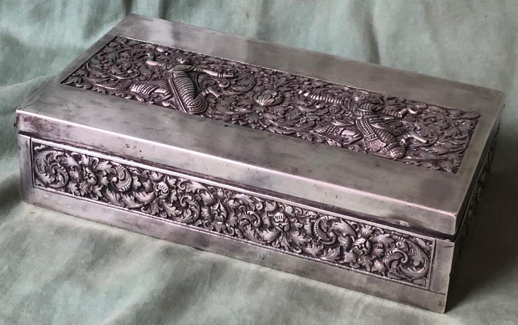 zilveren doos met Hanuman etc, Ophalen of Verzenden, Zilver