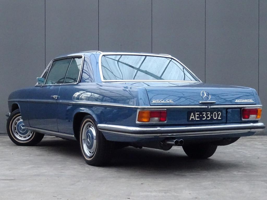 Mercedes-Benz 200-280 (W114) 250 C * GRATIS RIJDEN* !, Automaat, Achterwielaandrijving, 2496 cc, Blauw