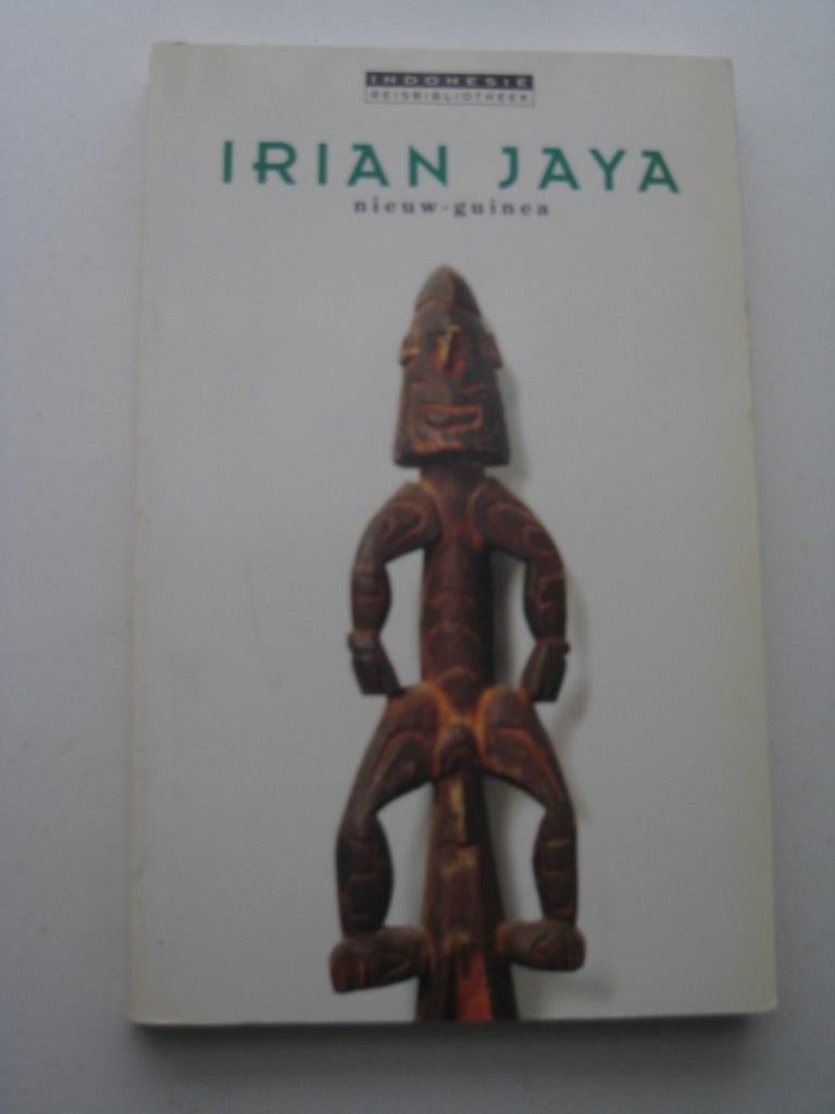 Periplus reisgids Indonesië - Irian Jaya, Boeken, Reisgidsen, Overige merken, Ophalen of Verzenden, Zo goed als nieuw, Reisgids of -boek