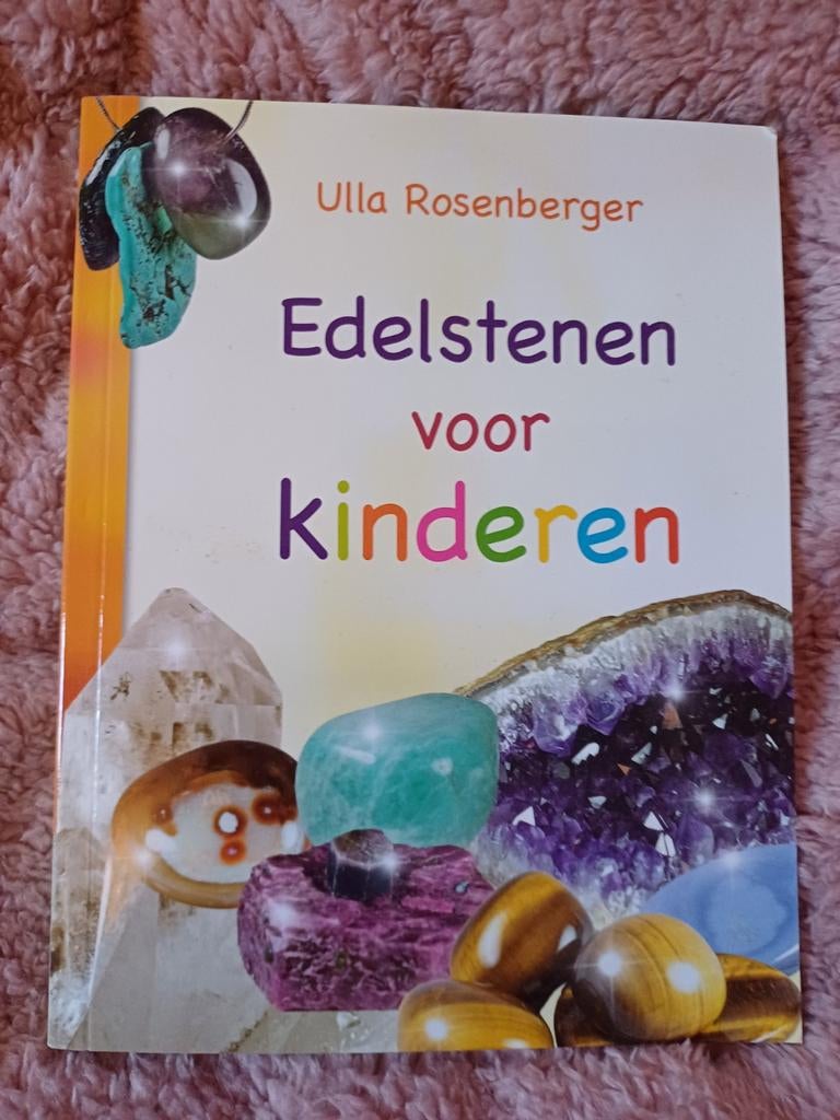 Edelstenen voor kinderen - Ulla Rosenberger, Ophalen of Verzenden, Zo goed als nieuw, Ulla Rosenberger, Non-fictie