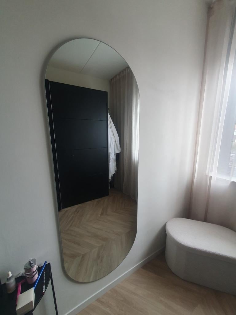 Grote ovale spiegel, Huis en Inrichting, Woonaccessoires | Spiegels, Ophalen of Verzenden, Ovaal, Minder dan 50 cm, Minder dan 100 cm