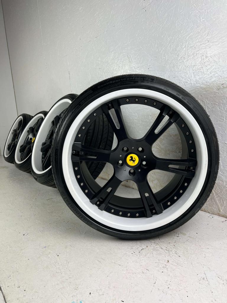 Custom Ferrari 458 velgen 22" 5x114.3 zomerset breedset zgan