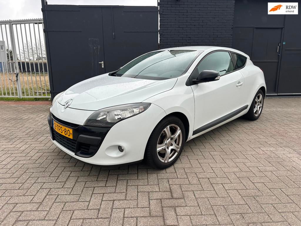Renault Mégane Coupé 1.6 Expression, Auto's, Voorwielaandrijving, Euro 5, Stof, Gebruikt