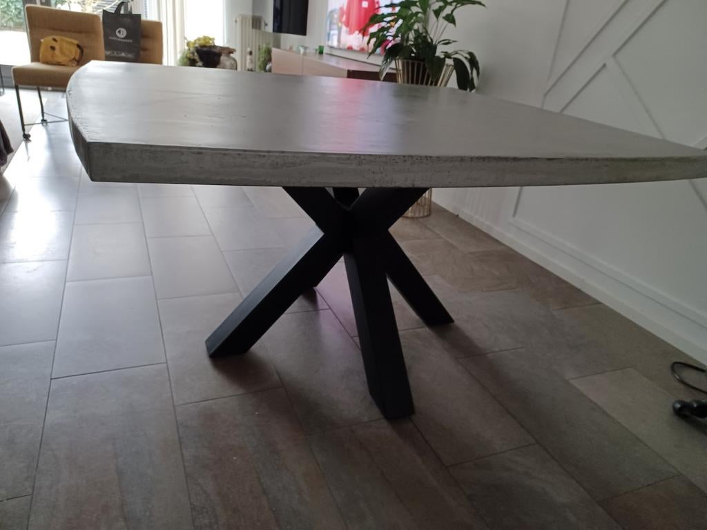 Betonlook tafel, Ophalen, Gebruikt, Rechthoekig, 100 tot 150 cm