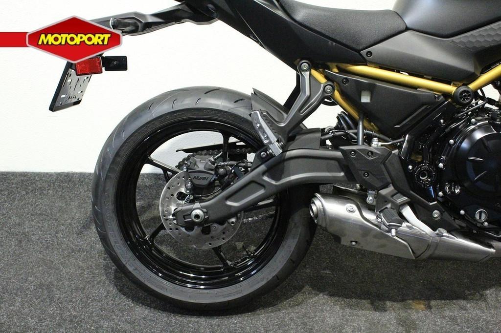 Kawasaki Z650 S - foto 3