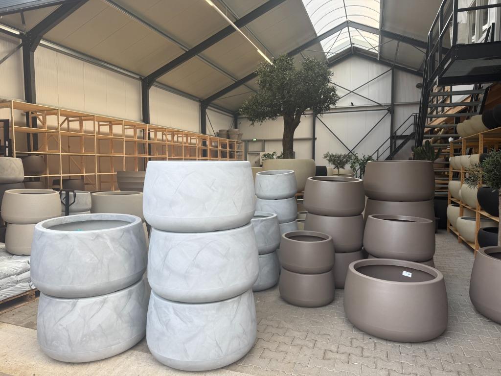 Trendy  lichtgewicht Titano bloembakken / plantenbakken !!!, Kunststof, 100 cm of meer, Rond, Nieuw