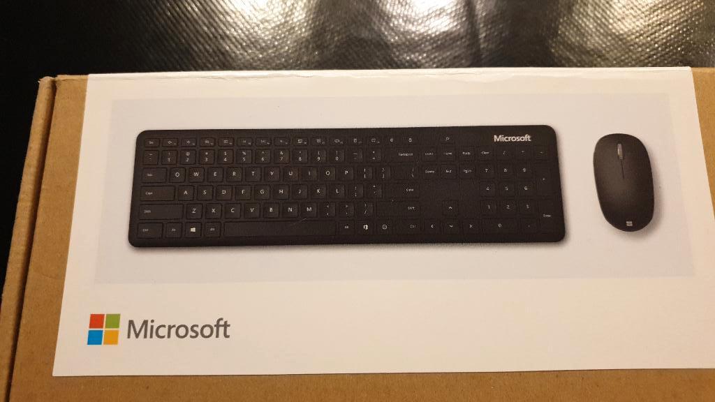 Microsoft Bluetooth Desktop - Draadloos Toetsenbord en Muis, Nieuw, Ophalen of Verzenden, Overige indelingen, Draadloos