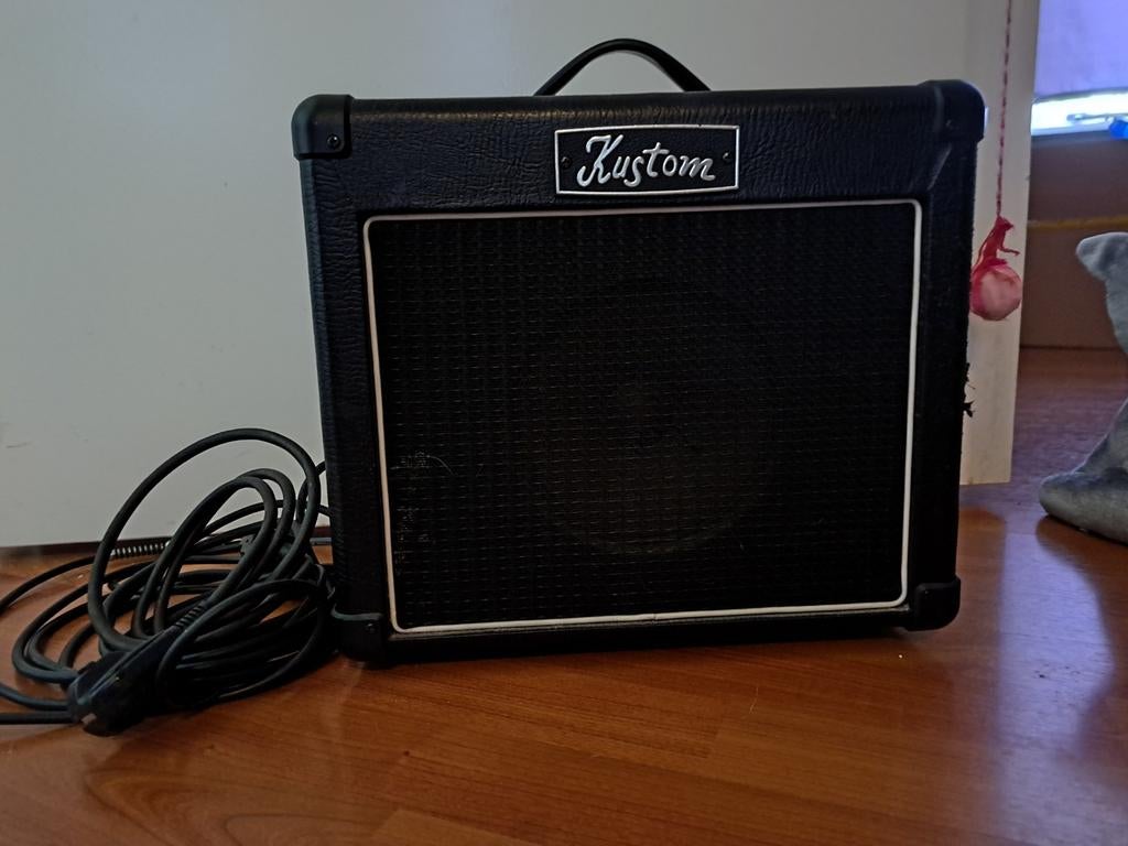 Kustom Dart 10FX Gitaarversterker, Ophalen, Gebruikt, Gitaar, Minder dan 50 watt