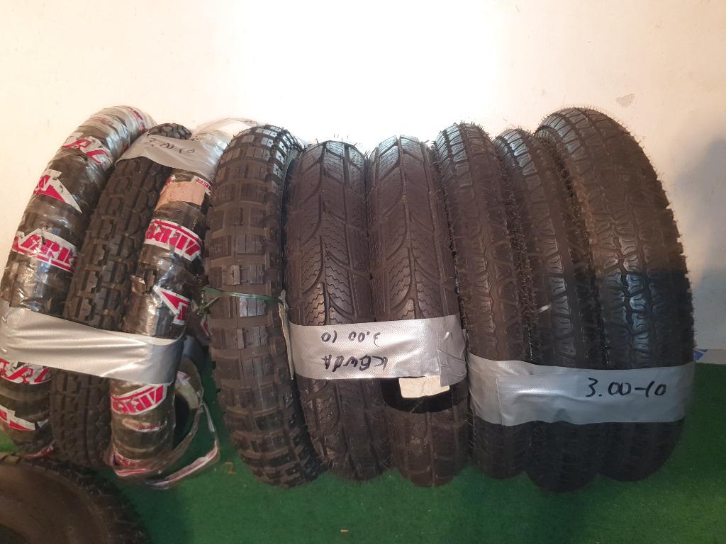 Nieuwe Banden 10 INCH  Brommer scooter motor kar, Fietsen en Brommers, Ophalen of Verzenden, Nieuw, Blok, Vespa