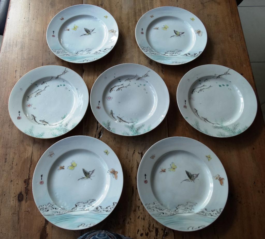 7 antieke Satsuma borden met vissen en vlinders, 19e eeuw, Ophalen