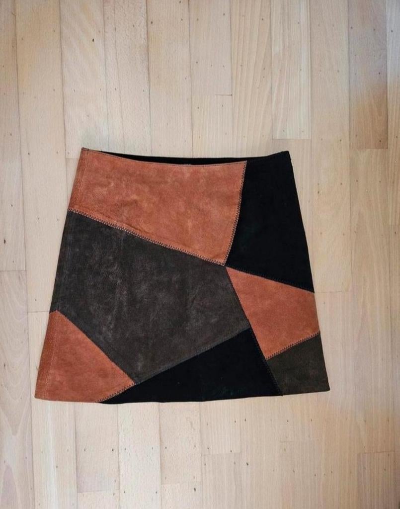 Costes suede rok nieuw, Kleding | Dames, Rokken, Ophalen of Verzenden, Nieuw, Maat 34 (XS) of kleiner, Boven de knie