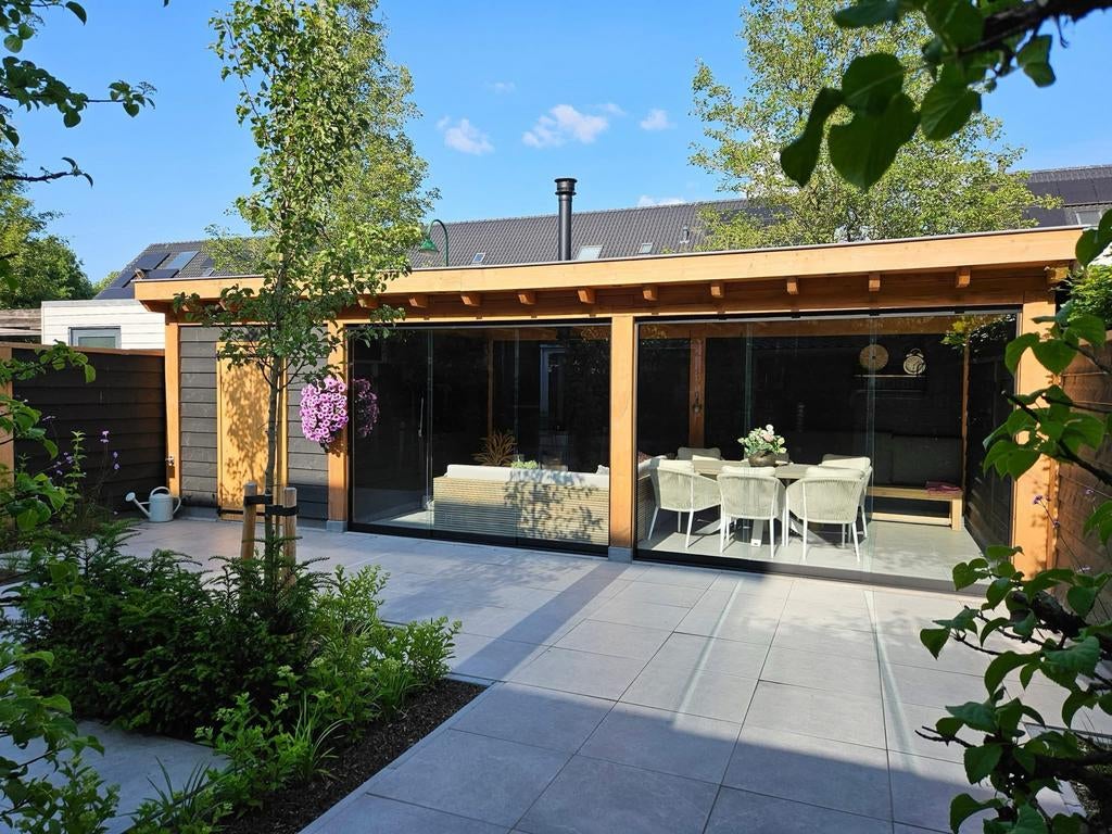 Stratenmaker - Bestrating Professioneel, Diensten en Vakmensen, Tuinmannen en Stratenmakers, Bestrating