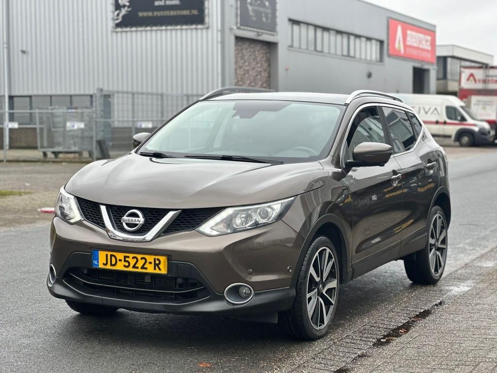 Nissan Qashqai 1.2 TEKNA VEEL OPTIES! NAP/APK/AIRCO/AUTOMAAT, Auto's, 4 cilinders, Bruin, Bedrijf, 115 pk