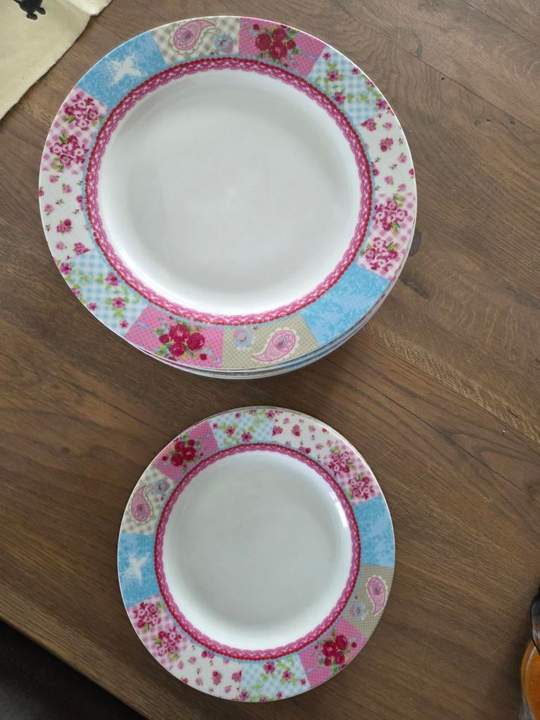 Isabelle Rose Julia Borden Set - Xenos, Gebruikt, Ophalen of Verzenden, Bord(en), Overige stijlen