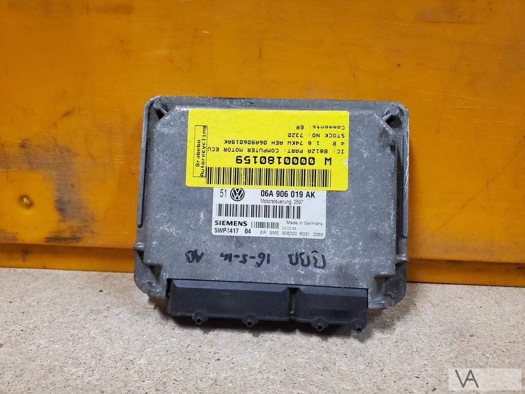 VW Golf 4 / Bora 1998 - 2001 ECU motorcomputer 1.6 benzine, Ophalen of Verzenden, Gebruikt, Volkswagen
