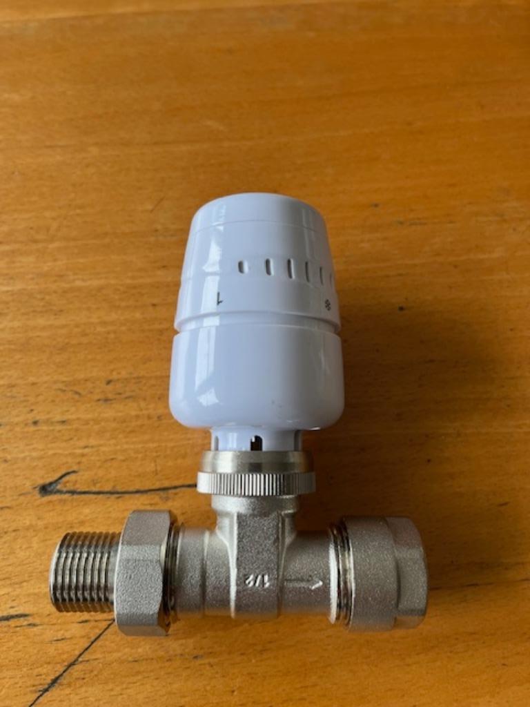 !!AANBIEDING!!  Radiatorthermostaatkraan 1/2" recht., Doe-het-zelf en Verbouw, Verwarming en Radiatoren, Minder dan 30 cm, Nieuw