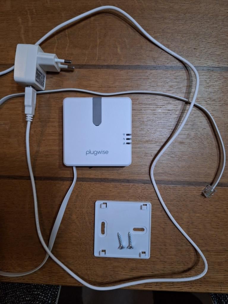 Plugwise Smile P1 energiemeter, Ophalen of Verzenden, Zo goed als nieuw