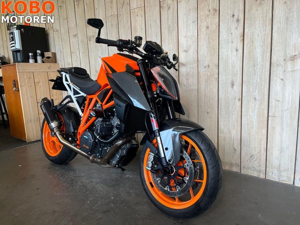 KTM 1290 SUPER DUKE R (2018) - foto 2