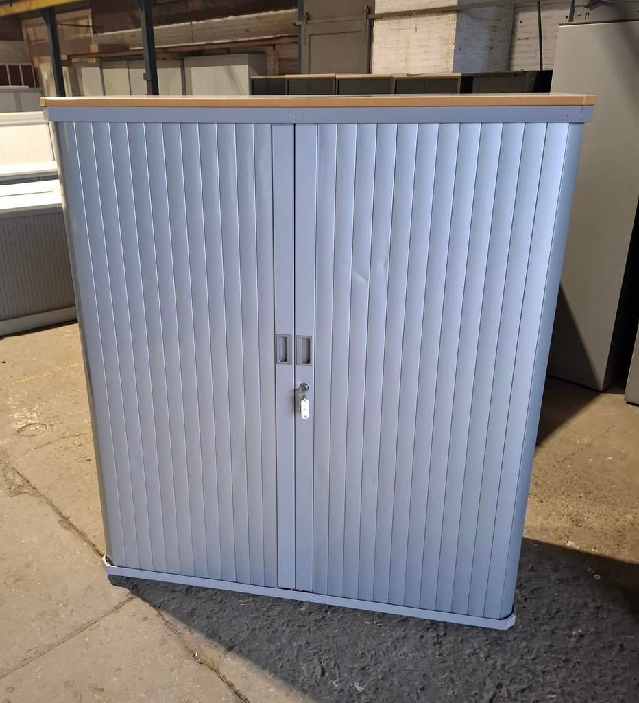 Gispen roldeurkast met 3 legborden, met sleutel, Ophalen, Gebruikt, 100 tot 150 cm, 100 tot 150 cm