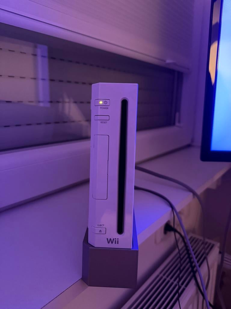 Nintendo Wii Complete Set – 4 Controllers – 15 games, Ophalen of Verzenden, Zo goed als nieuw, Met 3 controllers of meer, Met stuurtje