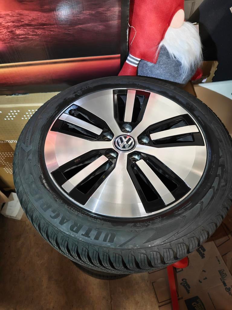 16 inch Volkswagen Astana velgen + winterbanden GTE E-GOLF, Ophalen, Gebruikt, Volkswagen