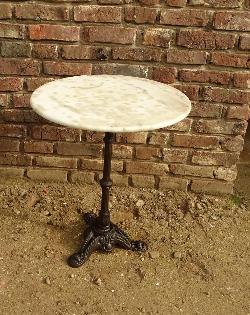oude bistrotafel met gietijzeren poot en marmeren blad, Ophalen