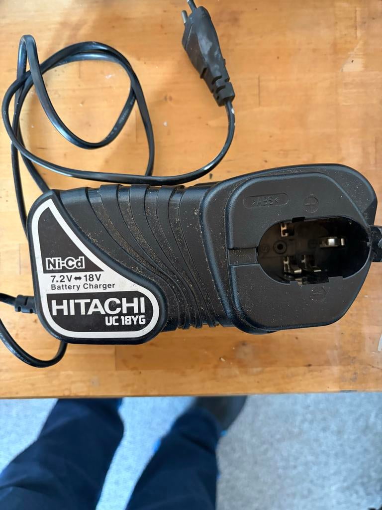 HITACHI UC18YG Oplader (eventueel met batterij), Ophalen, Gebruikt