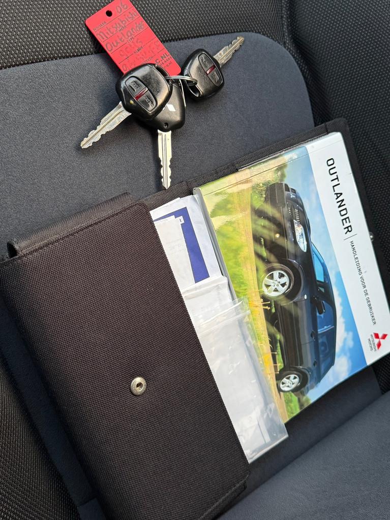 Mitsubishi Outlander Sport 2.0 Invite+ - APPLE CARPLAY - AIR, Auto's, Voorwielaandrijving, Zwart, 4 cilinders, 1415 kg